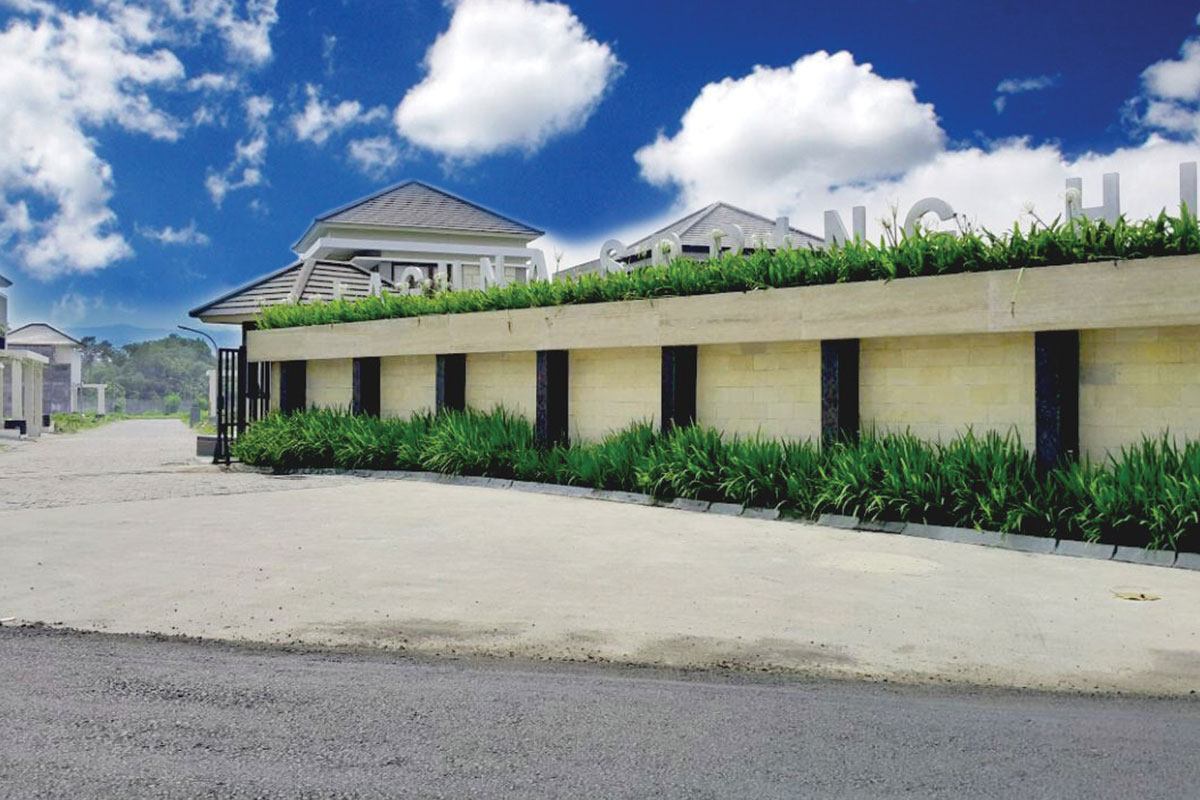 Laguna Spring Hill